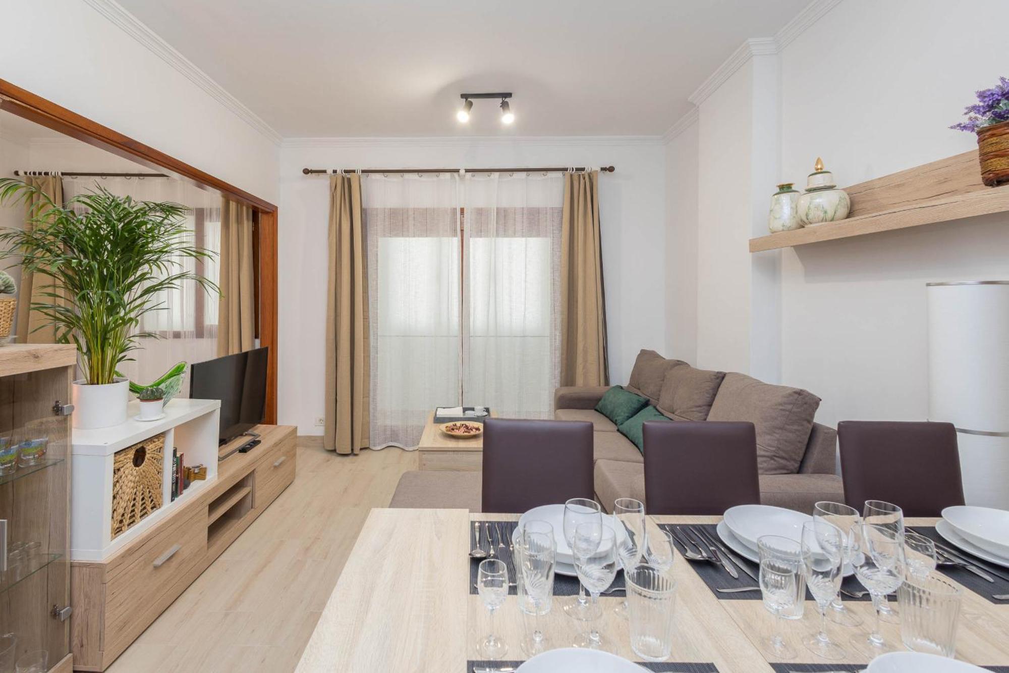 Cozy House Mesa Y Lopez-1br & Courtyard Las Palmas de Gran Canaria